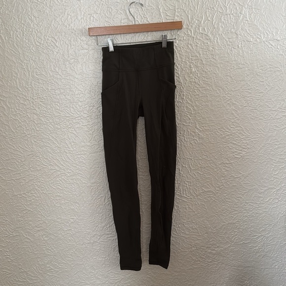 Lululemon Time To Sweat Tight - Picture 4 of 10